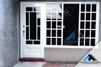 puertas-de-aluminio-con-ventanas