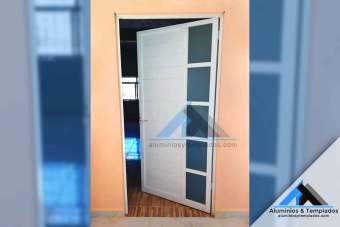 puertas-de-aluminio-economicas